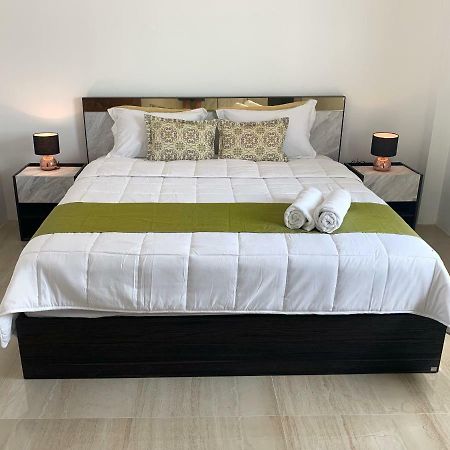 Private New Pool Villa Near Laguna หาดบางเทา ภายนอก รูปภาพ