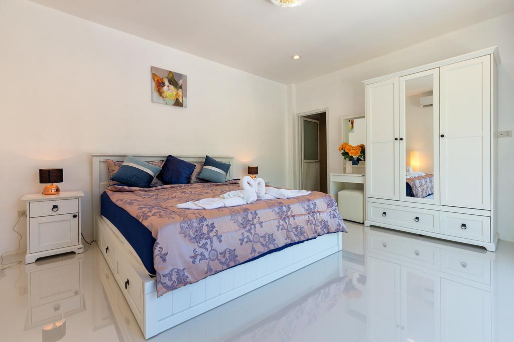 Private New Pool Villa Near Laguna หาดบางเทา ภายนอก รูปภาพ