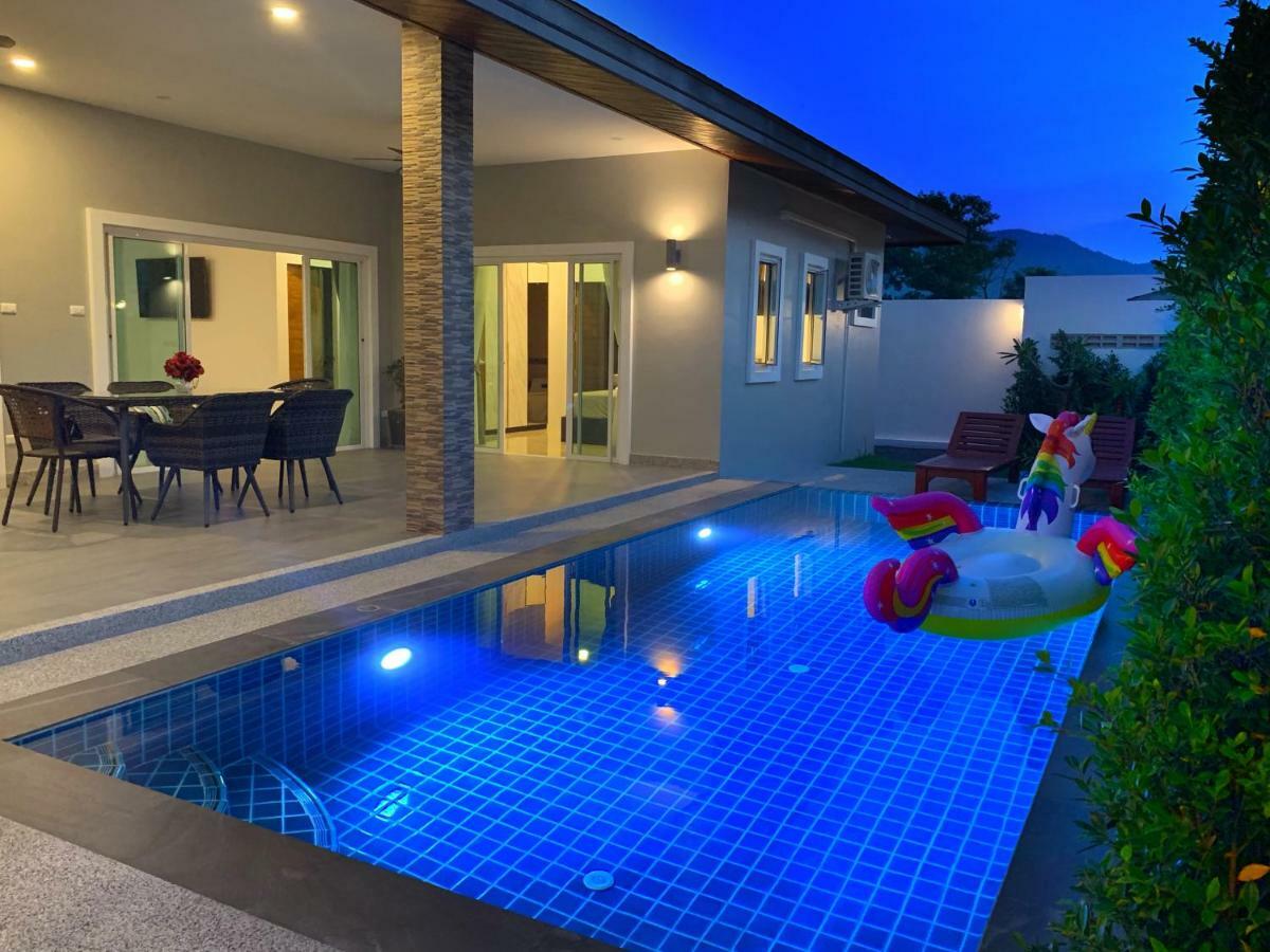 Private New Pool Villa Near Laguna หาดบางเทา ภายนอก รูปภาพ