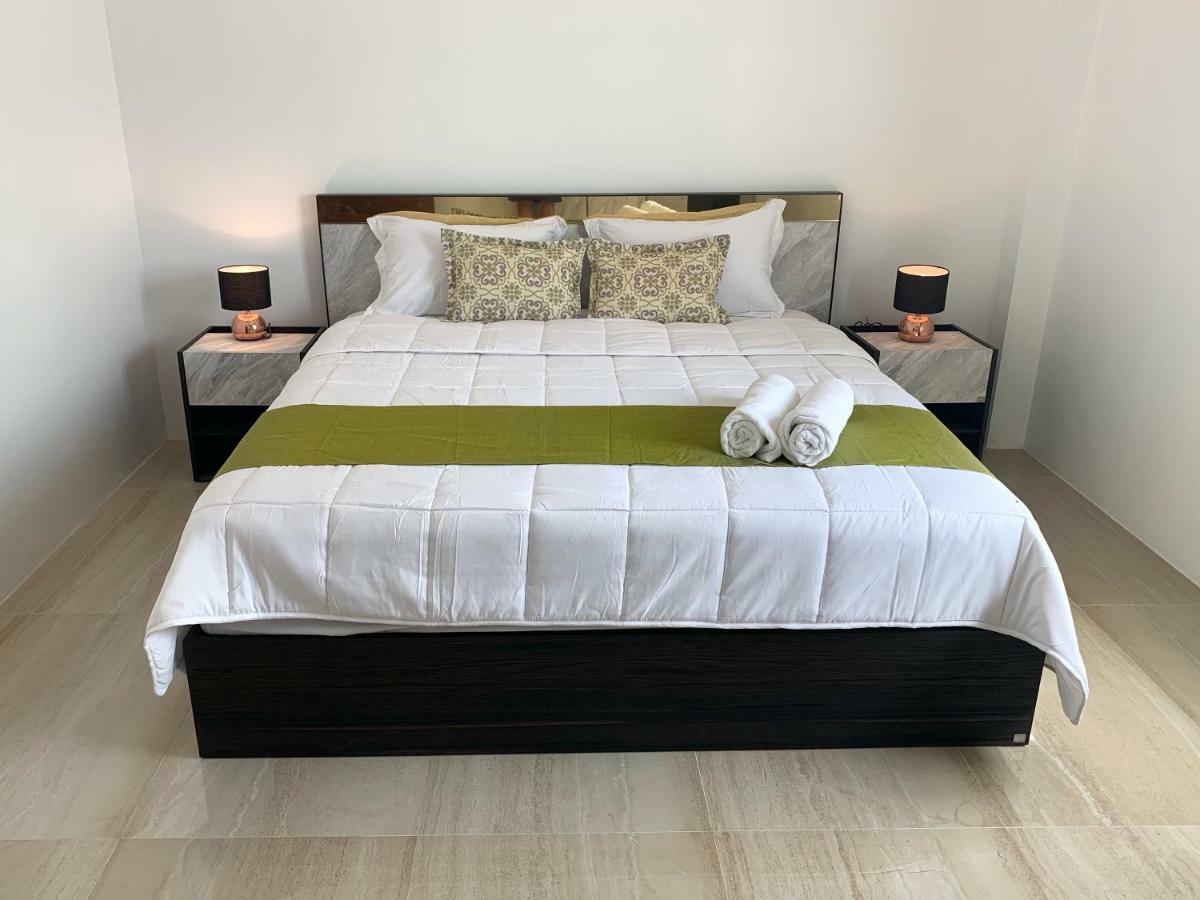 Private New Pool Villa Near Laguna หาดบางเทา ภายนอก รูปภาพ